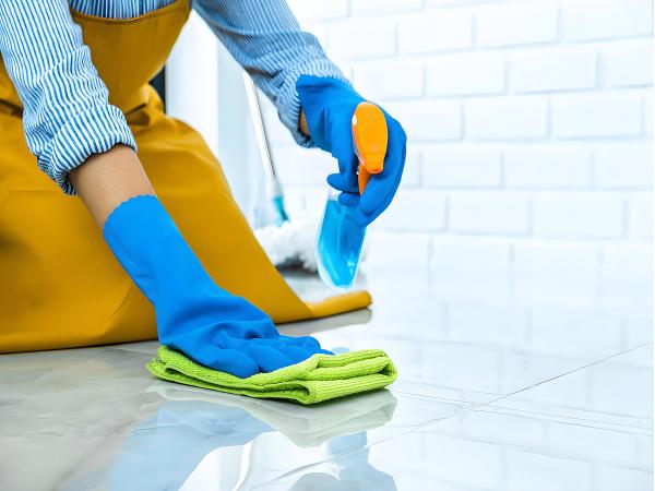 保潔外包和自招的區別